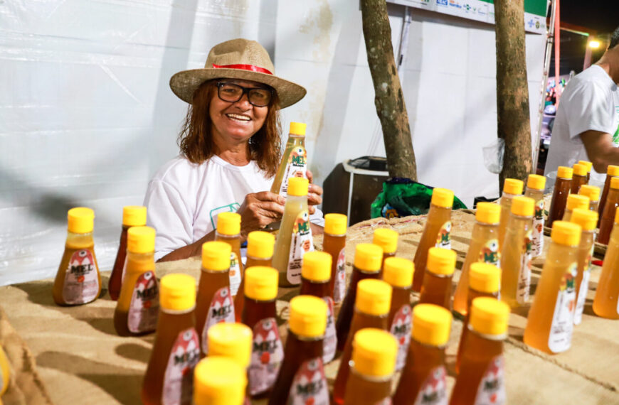 Apicultores exibem produtos na Expoacre