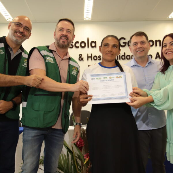 Governo entrega certificados do Curso de Gastronomia e promove Mostra Gastronômica Regional de Baixo Carbono￼