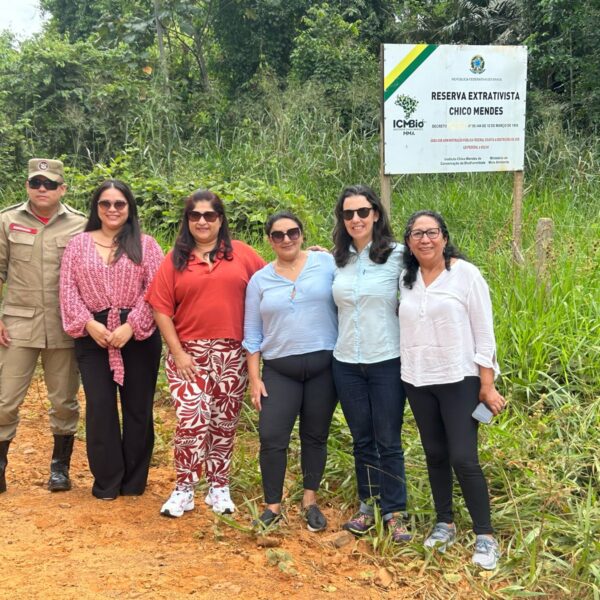 Representante do Reino Unido visita a Reserva Extrativista Chico Mendes, em Xapuri