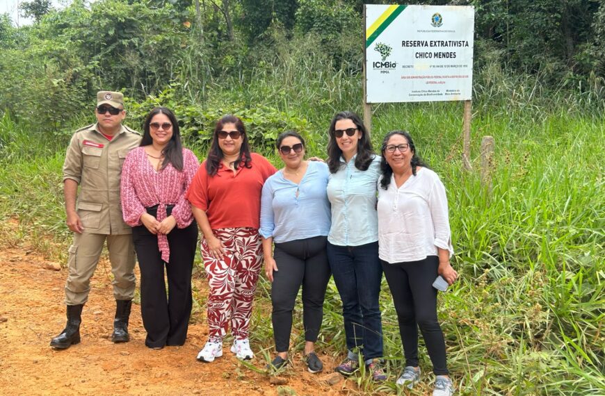 Representante do Reino Unido visita a Reserva Extrativista Chico Mendes, em Xapuri