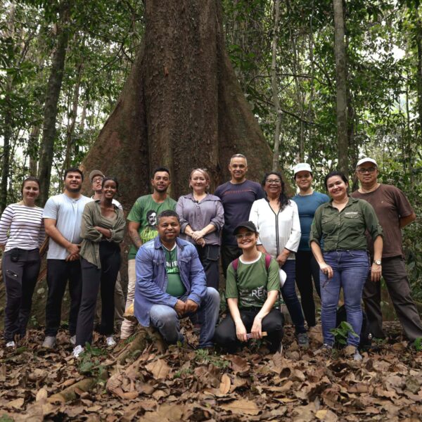 Ministra do Reino Unido conhece ações pioneiras executadas pelo governo na conservação das florestas no Acre