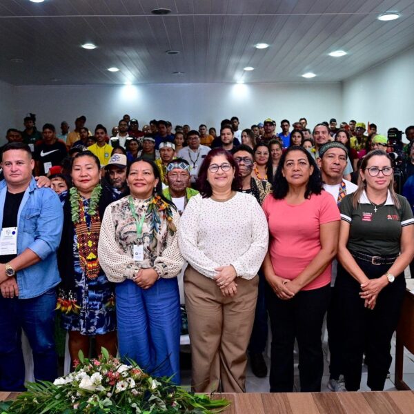 Acre dá continuidade a consultas sobre atualização da repartição de benefícios do programa ISA Carbono em Feijó